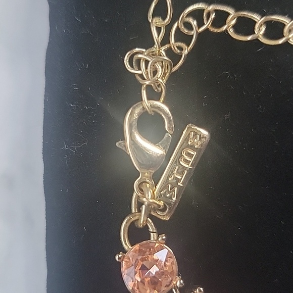 WHBM Pink necklace - Picture 4 of 5